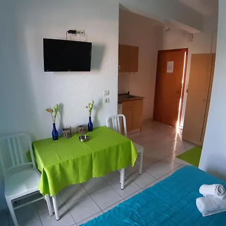 Rappos Studios Apartment